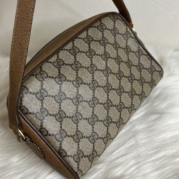 💯Authentic Preloved Gucci crossbody bag w/ Cherryline🍀 - Picture 5 of 14